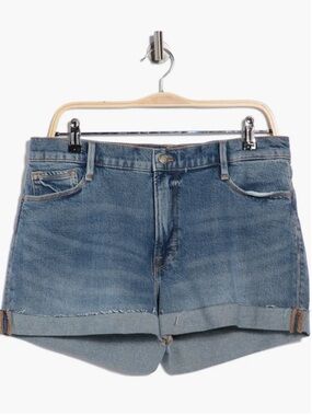 Good American distressed Jean short, sz 29